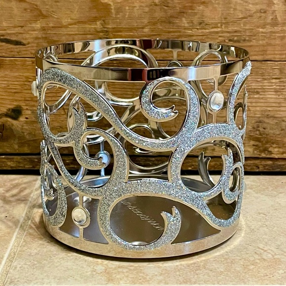 BBW 3 Wick Candle Holder - Picture 3 of 6